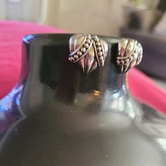 Jewelry - HP🔥🔥3 x 2/2/23🔥Heart shape 925 sterling silver earrings